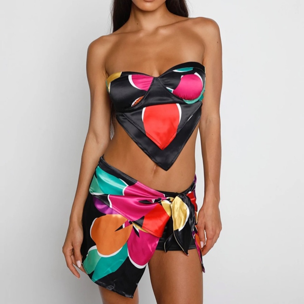 Brand new Tiger Mist set, never been worn. Floral printed top and skort.